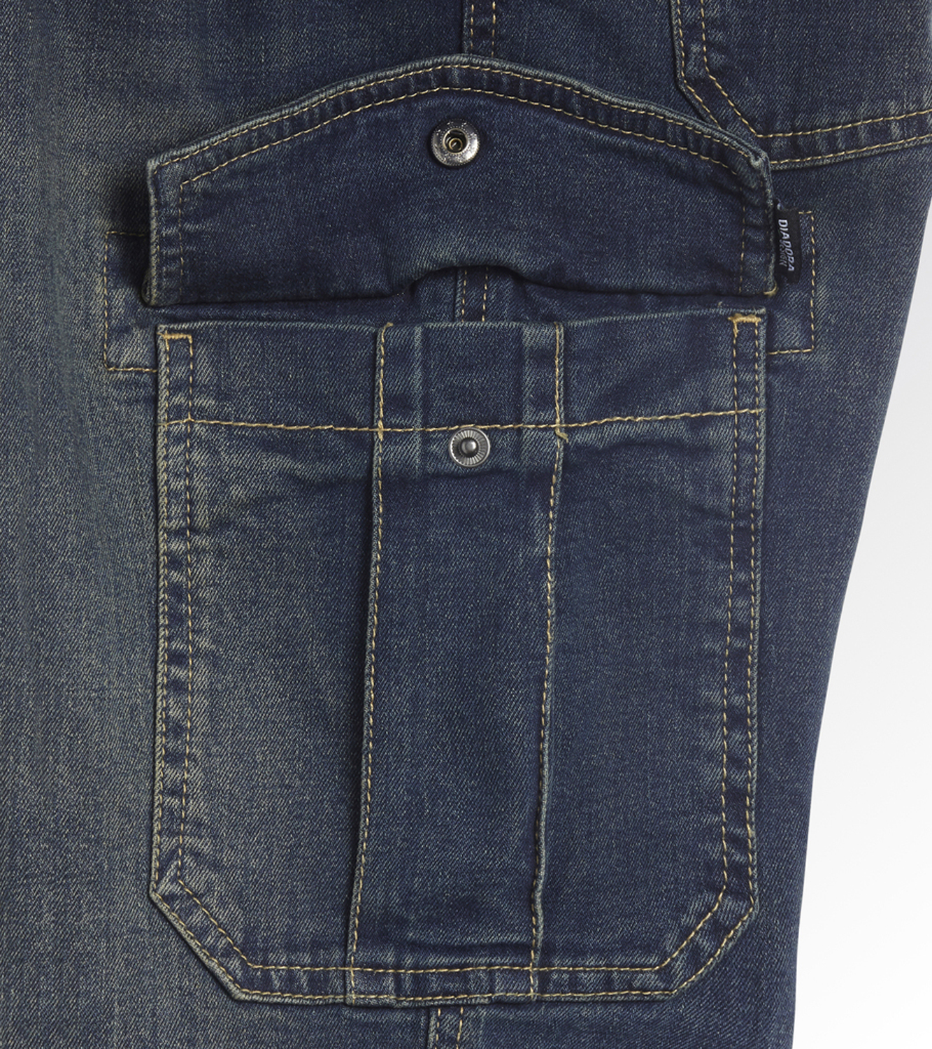 17211530 DIADORA HLAČE STONE CARGO 30 CRNE