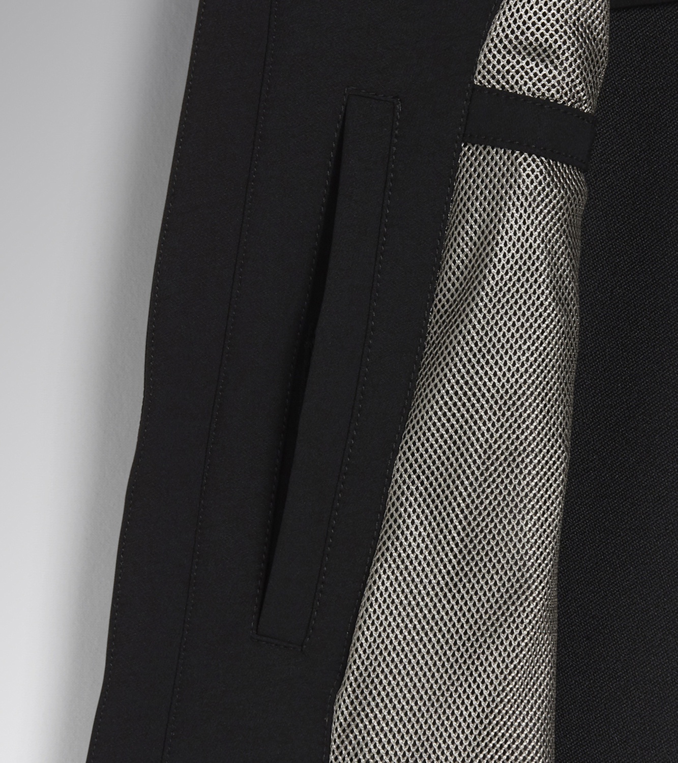 1753432 DIADORA PRSLUK CARBON TECH M CRNI