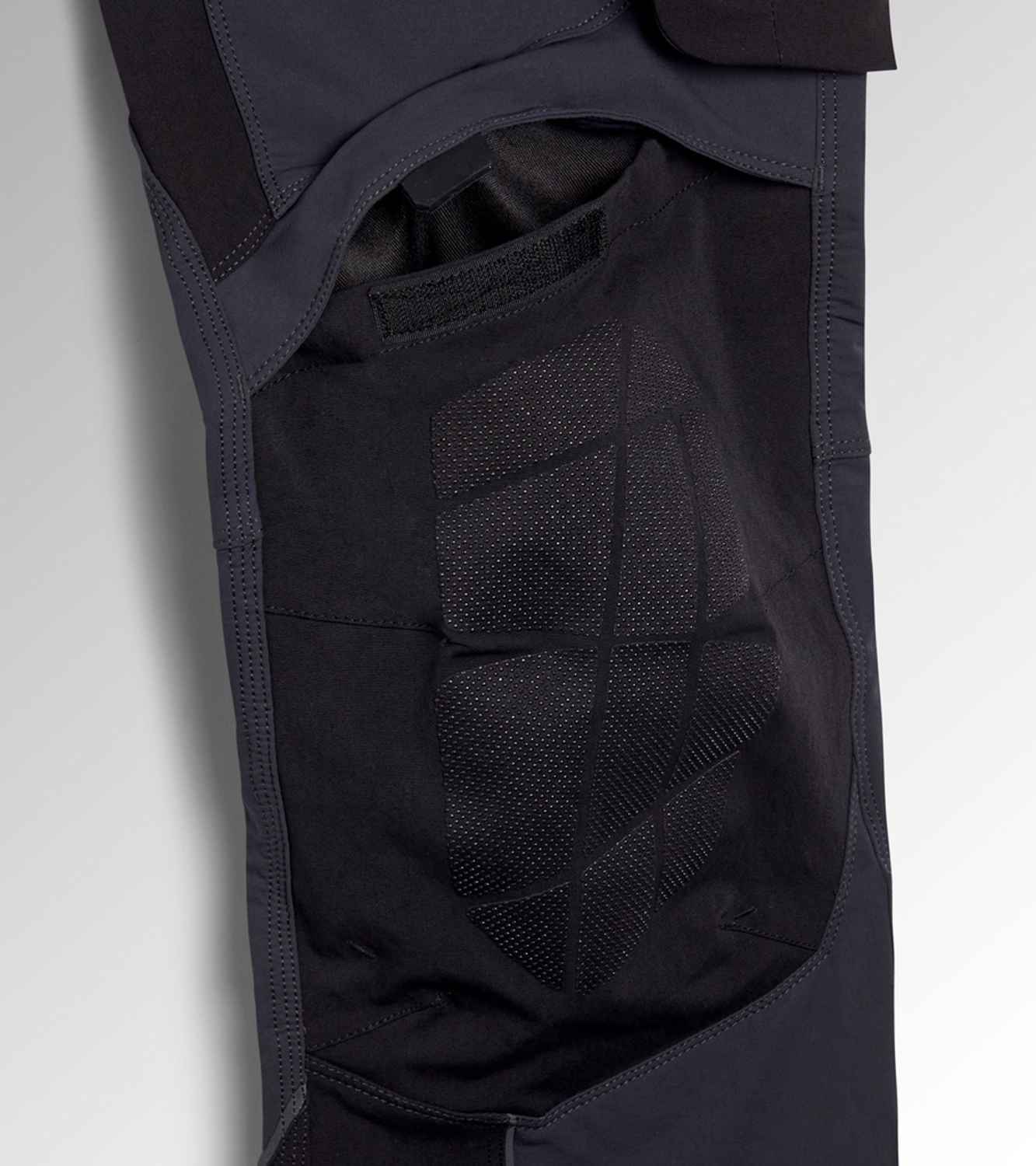 180798 DIADORA HLAČE PERFORMANCE EVOLUTION L SMOKE