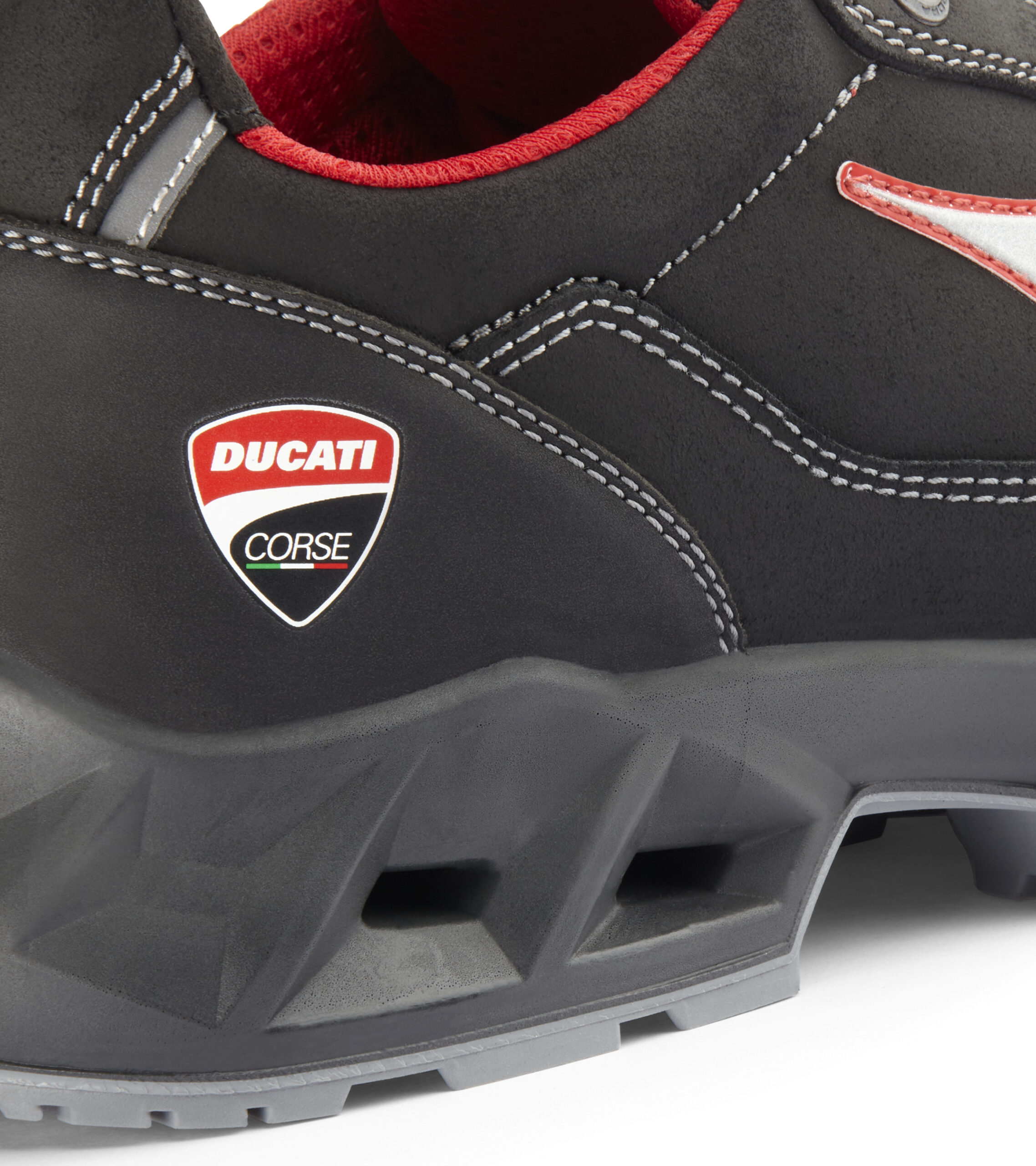 18122145 DIADORA FLY MOTOR MTX LOW S3L FO SR HRO SC ESD 45 CRNE