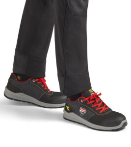 18170247 DIADORA SPEEDY RACE LOW S1PS FO SR SC MET FREE 47