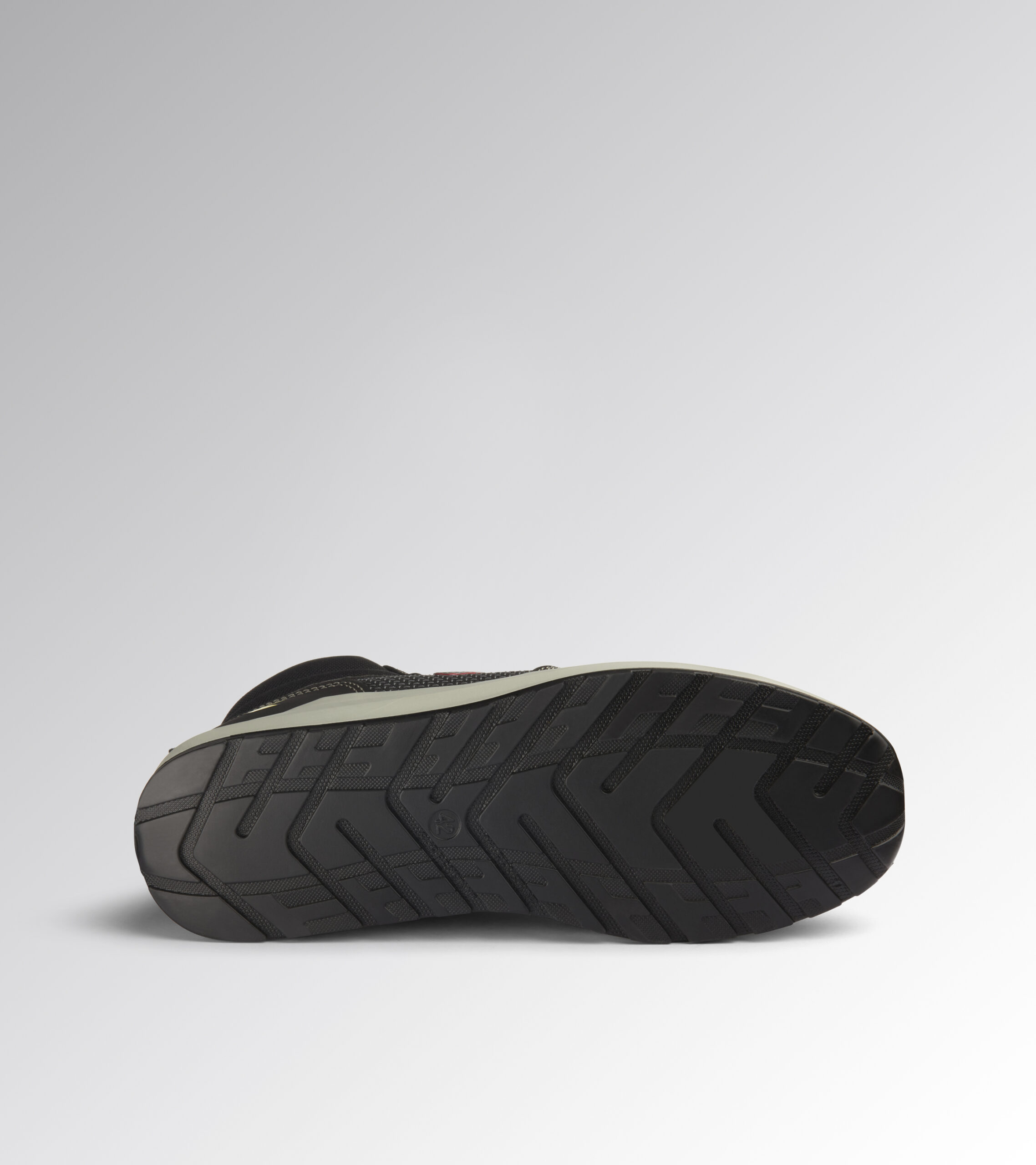 18170346 DIADORA SPEEDY RACE LOW S3S FO SR SC MET FREE 46